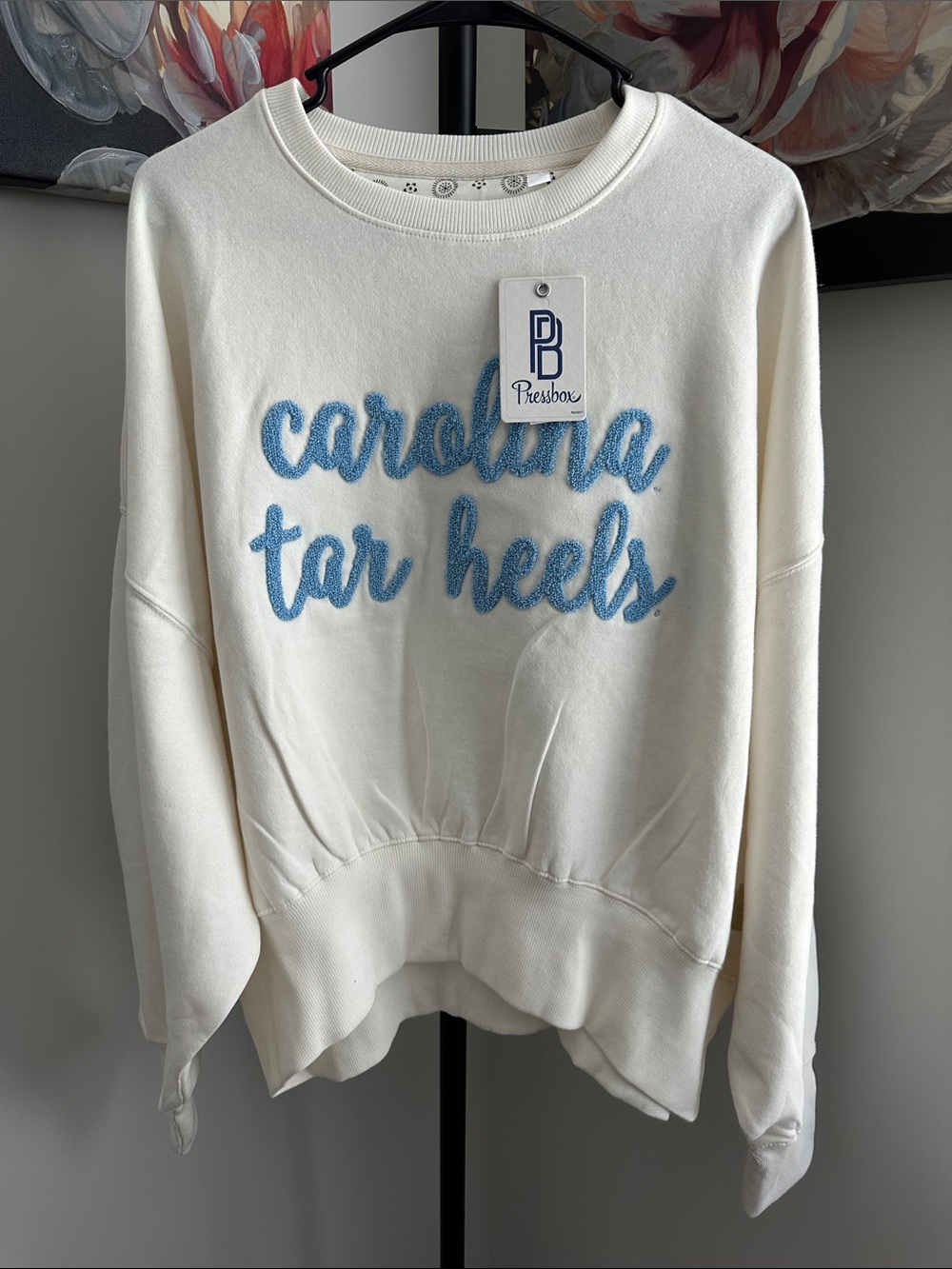 North Carolina Tar Heels Oversized Chelsea Waist Length Pullover Sweatshirt